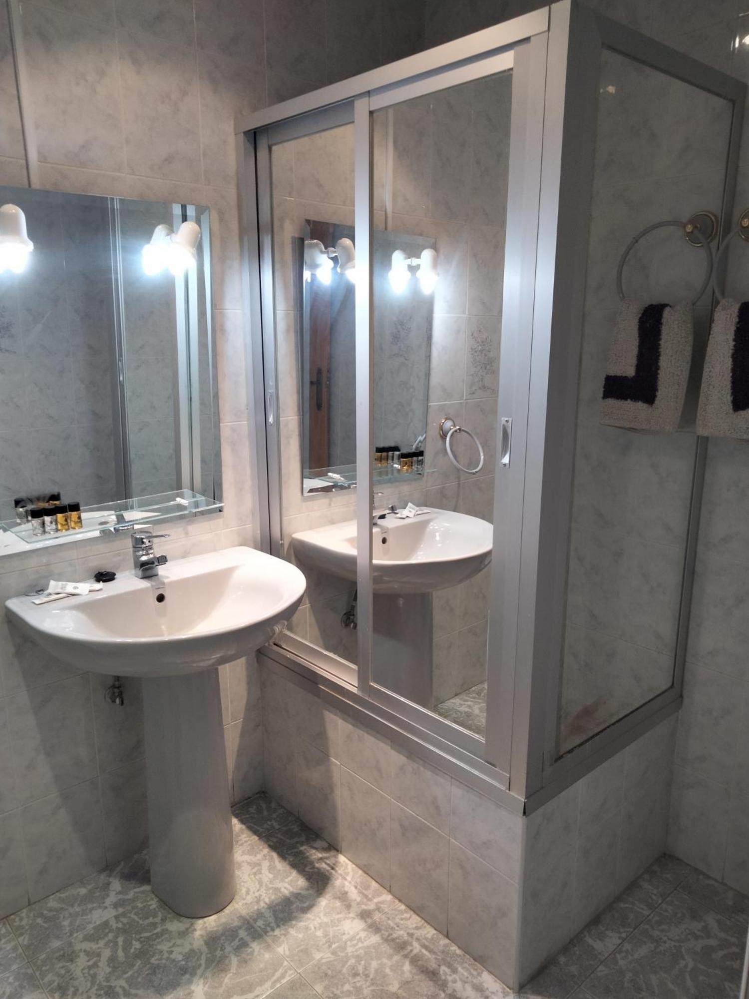 Hostal Restaurante El Labrador Talavera de la Reina Kültér fotó